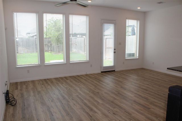 4203 Champlain Way, Iowa Colony, TX 77583