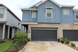 4203 Champlain Way, Iowa Colony, TX 77583