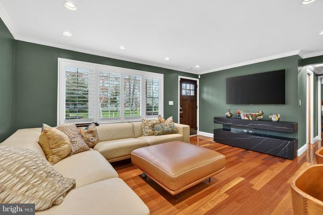 311 ADAMS AVE, Alexandria, VA 22301