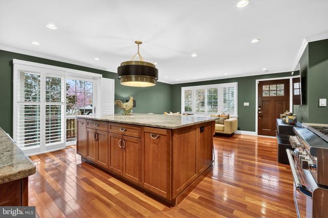 311 ADAMS AVE, Alexandria, VA 22301