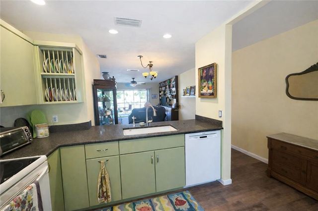 11060 Caravel CIR 201, Fort Myers, FL 33908