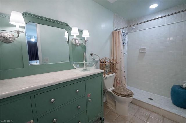 11060 Caravel CIR 201, Fort Myers, FL 33908