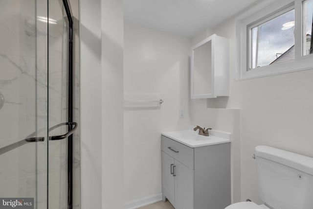 5907 CAMBERLY AVE, Springfield, VA 22150