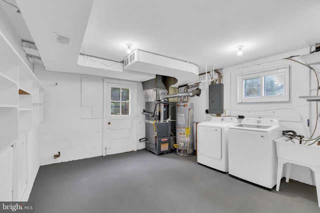 5907 CAMBERLY AVE, Springfield, VA 22150