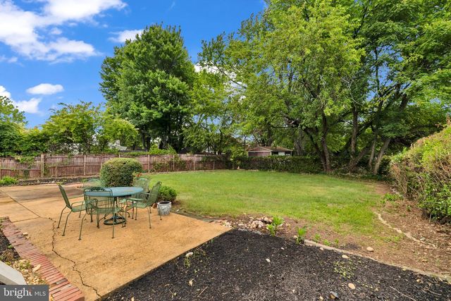 5907 CAMBERLY AVE, Springfield, VA 22150
