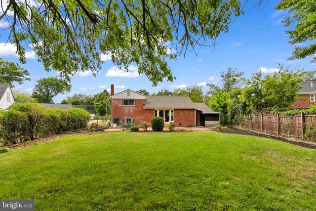 5907 CAMBERLY AVE, Springfield, VA 22150