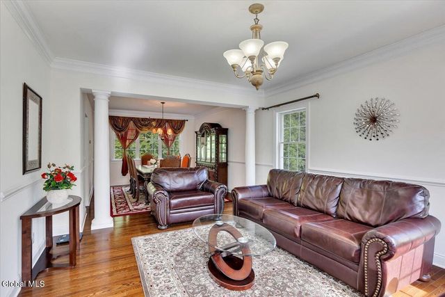 15 Foxhound Circle, Halfmoon, NY 12118