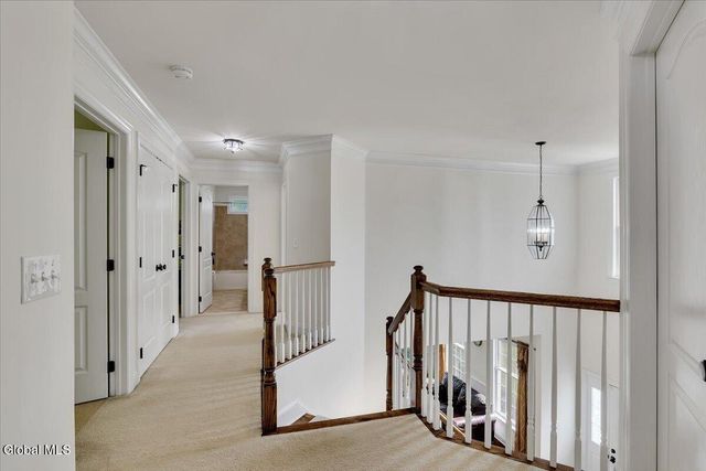15 Foxhound Circle, Halfmoon, NY 12118