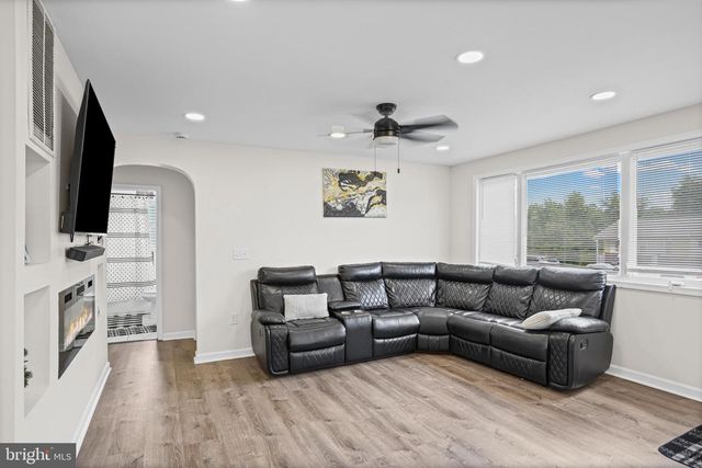 3214 DOYCRON CT, Baltimore, MD 21207