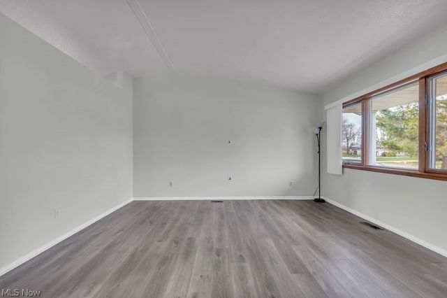 462 Waterbury Drive, Eastlake, OH 44095