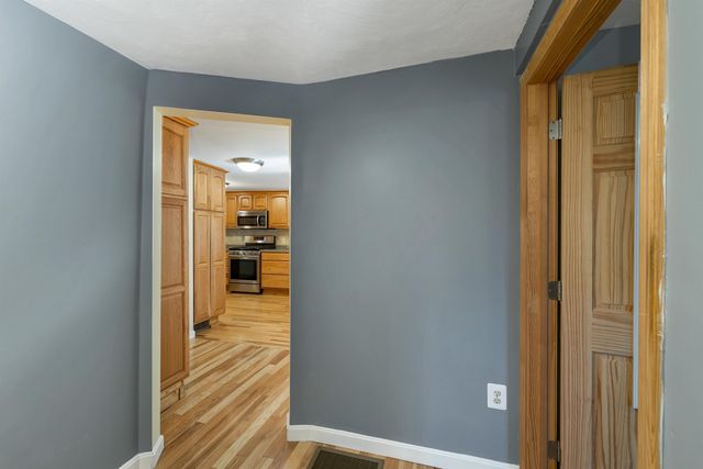 26 Ells Road, Hampstead, NH 03841