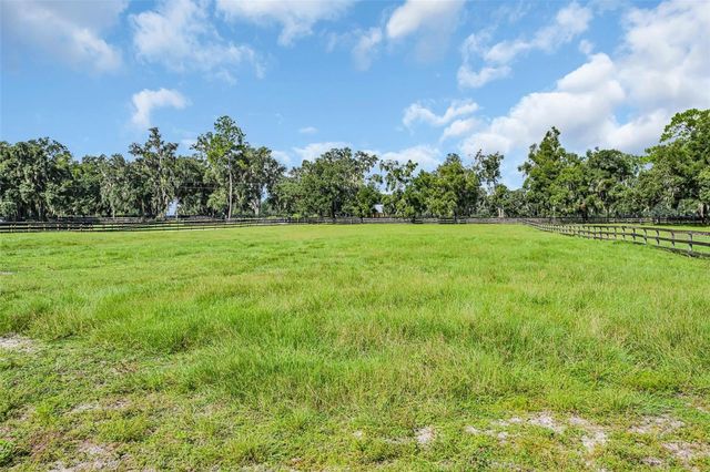 6155 NW 145TH AVE ROAD, Morriston, FL 32668