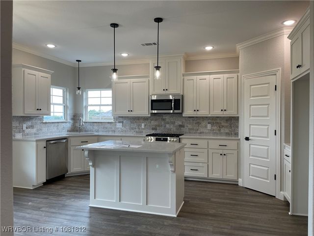 9109 Wayne Crossing, Fort Smith, AR 72916
