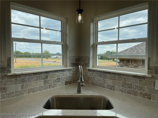9109 Wayne Crossing, Fort Smith, AR 72916