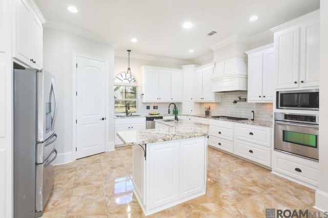 15185 Lalonde Ln, Gonzales, LA 70737