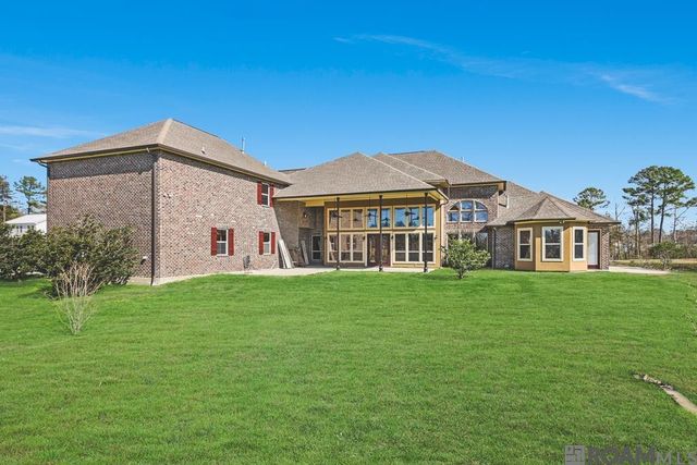 15185 Lalonde Ln, Gonzales, LA 70737