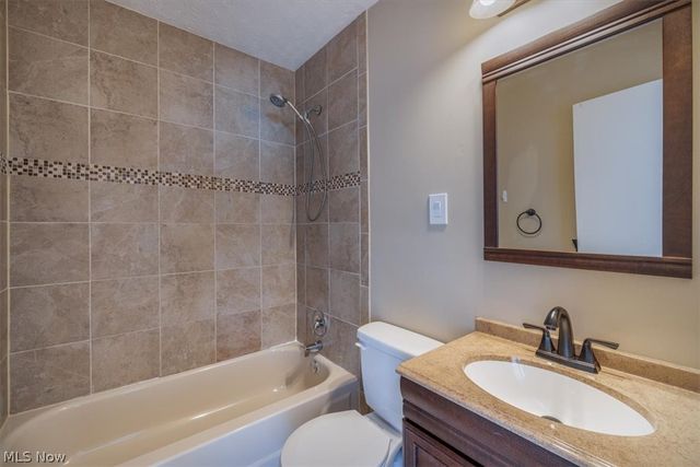 3111 Tuxedo Avenue, Parma, OH 44134
