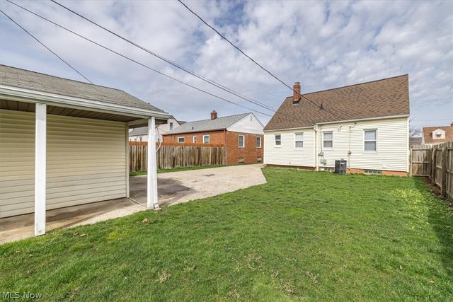 3111 Tuxedo Avenue, Parma, OH 44134