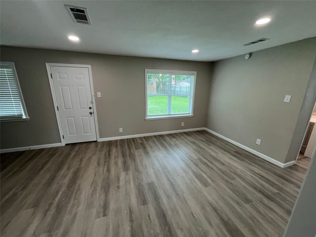 2930 Gardenia Drive, Garland, TX 75041