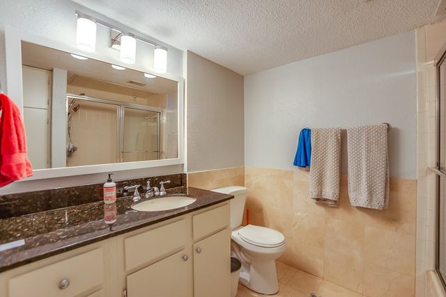 4102 Buena Vista Street 17, Dallas, TX 75204