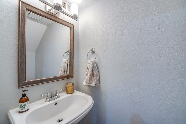 4102 Buena Vista Street 17, Dallas, TX 75204