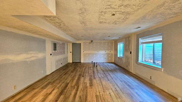 9095 S 1150 W, West Jordan, UT 84088