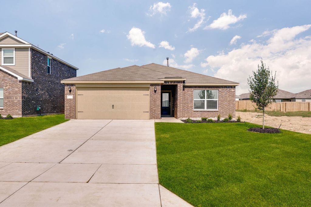 13424 Stage Coach Lane, Cresson, TX 76035