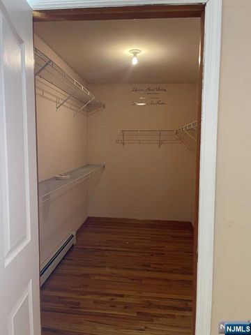 305 Cardinal Place, Paramus, NJ 07652