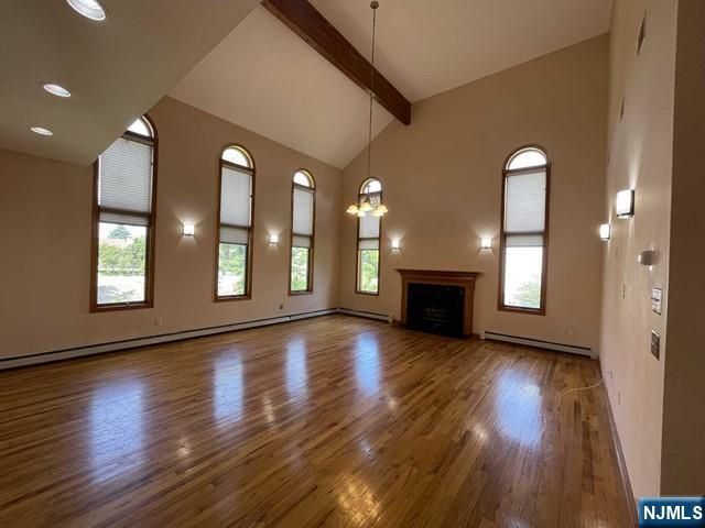 305 Cardinal Place, Paramus, NJ 07652