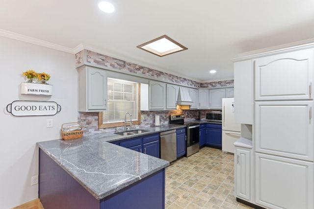 779 College Hill Road, Waco, KY 40385