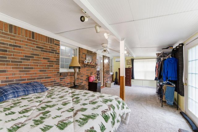 779 College Hill Road, Waco, KY 40385