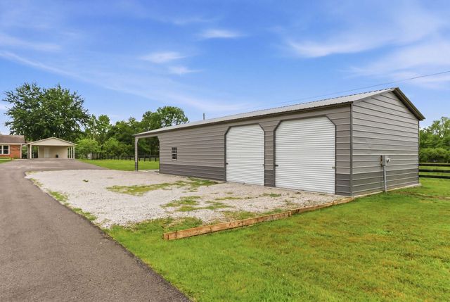 779 College Hill Road, Waco, KY 40385