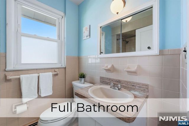279 Farrant Terrace, Teaneck, NJ 07666