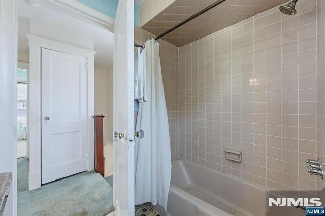 279 Farrant Terrace, Teaneck, NJ 07666