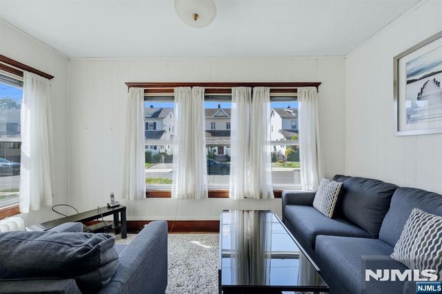 279 Farrant Terrace, Teaneck, NJ 07666