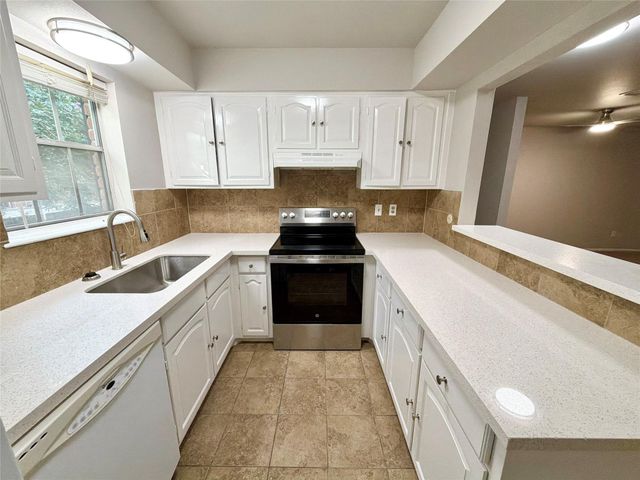 857 Wax Myrtle Lane, Houston, TX 77079