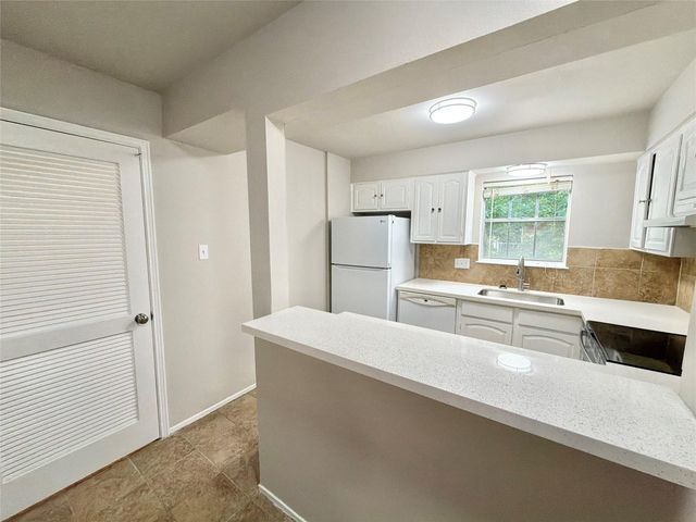 857 Wax Myrtle Lane, Houston, TX 77079