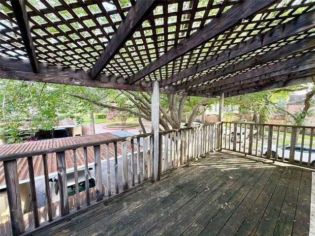 857 Wax Myrtle Lane, Houston, TX 77079