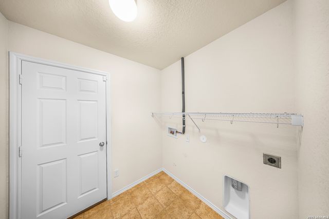 7715 Paraiso Hvn, Boerne, TX 78015