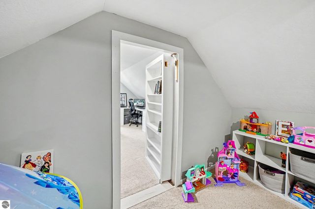 3184 Brittany Drive, Mt Pleasant, MI 48858