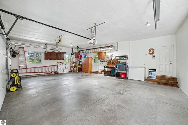 3184 Brittany Drive, Mt Pleasant, MI 48858