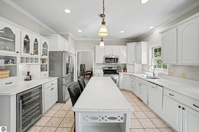 3184 Brittany Drive, Mt Pleasant, MI 48858