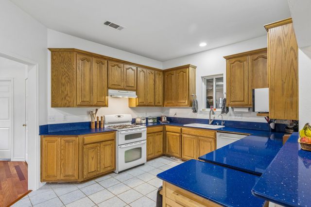 331 Mourning Dove LN, Buda, TX 78610