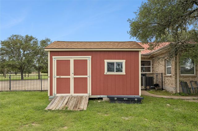 331 Mourning Dove LN, Buda, TX 78610