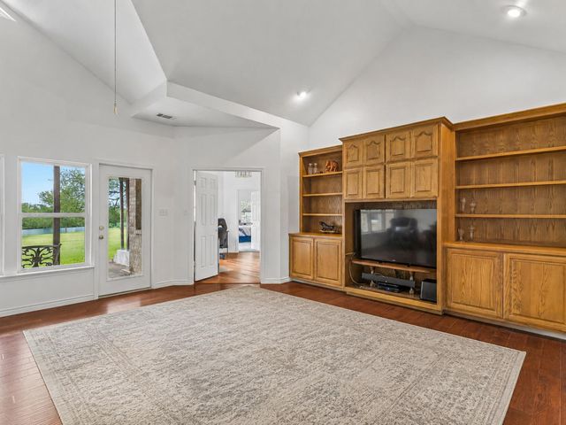 331 Mourning Dove LN, Buda, TX 78610