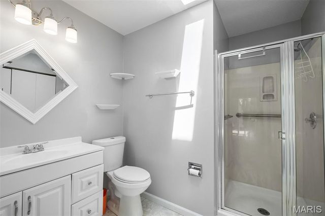 2909 Cloverwoods Lane, St Peters, MO 63376