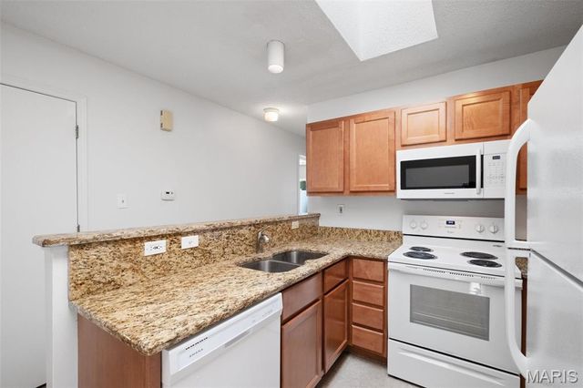 2909 Cloverwoods Lane, St Peters, MO 63376