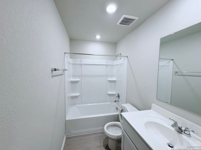 729 Canyon View, Seguin, TX 78155