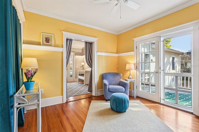 832 E 9TH AVENUE, Mount Dora, FL 32757