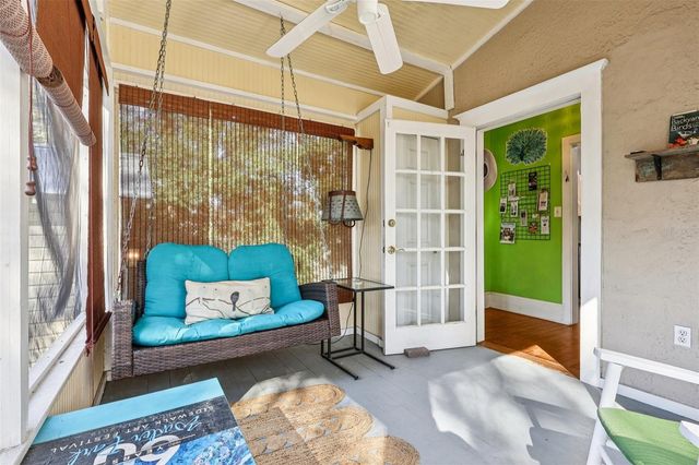 832 E 9TH AVENUE, Mount Dora, FL 32757